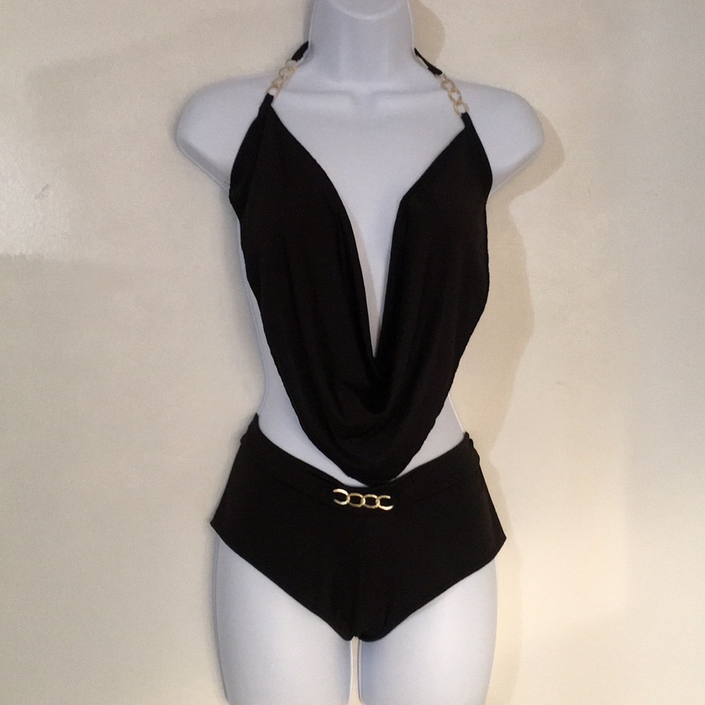 NWT club wear Backless ,chain accents sooo sexy !